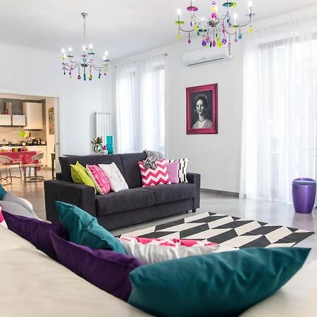 Ferdinando Arthouse Oversized Modern Apartment - By Gocce Team Naples Luaran gambar