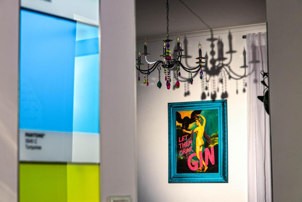 Ferdinando Arthouse Oversized Modern Apartment - By Gocce Team Naples Luaran gambar