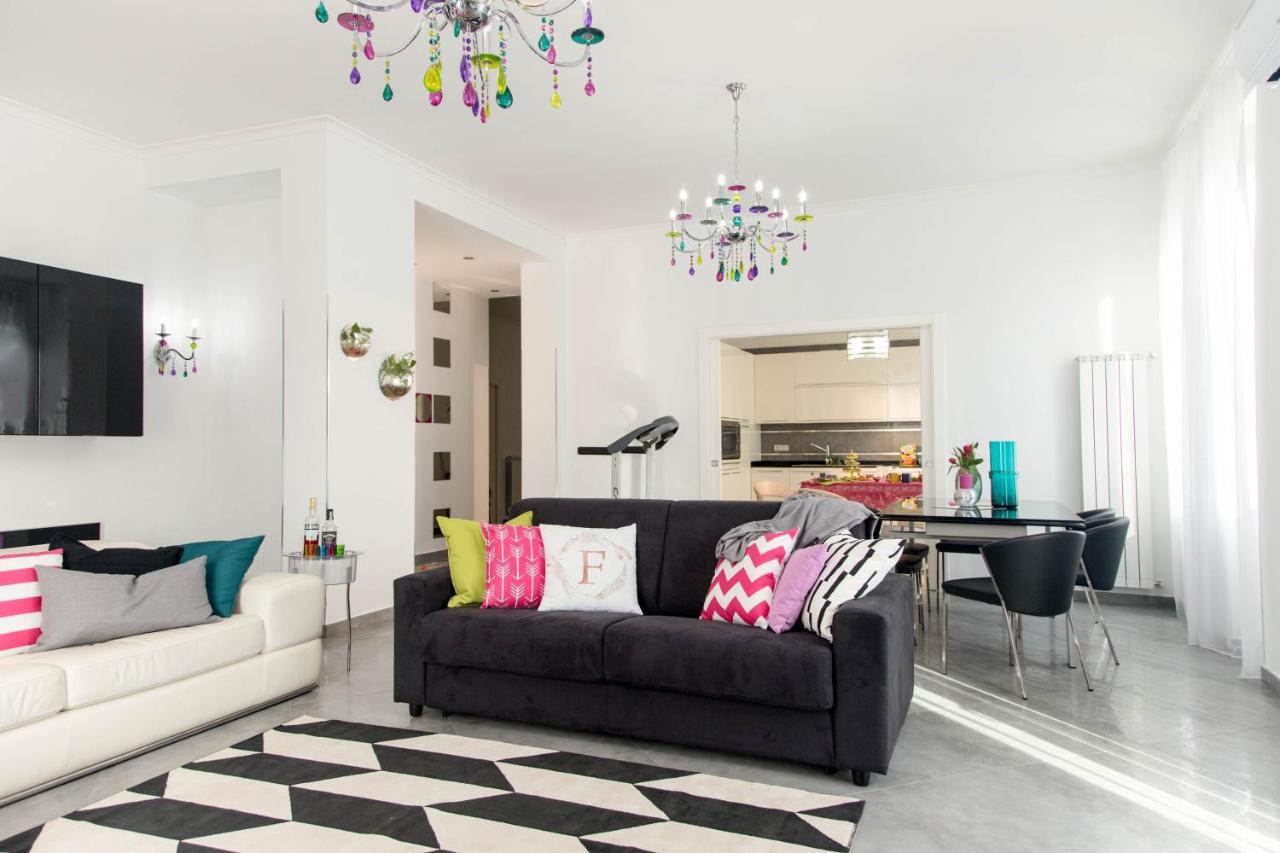 Ferdinando Arthouse Oversized Modern Apartment - By Gocce Team Naples Luaran gambar